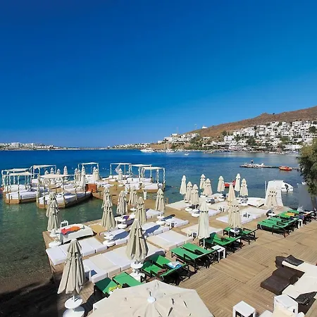 Hotel Camelot Boutique 4*