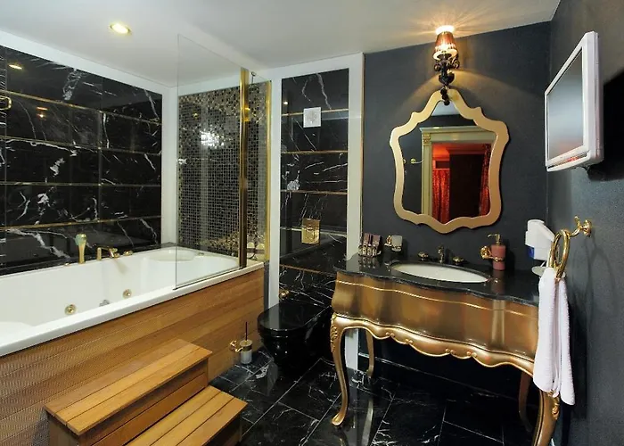 Camelot Boutique Akyarlar